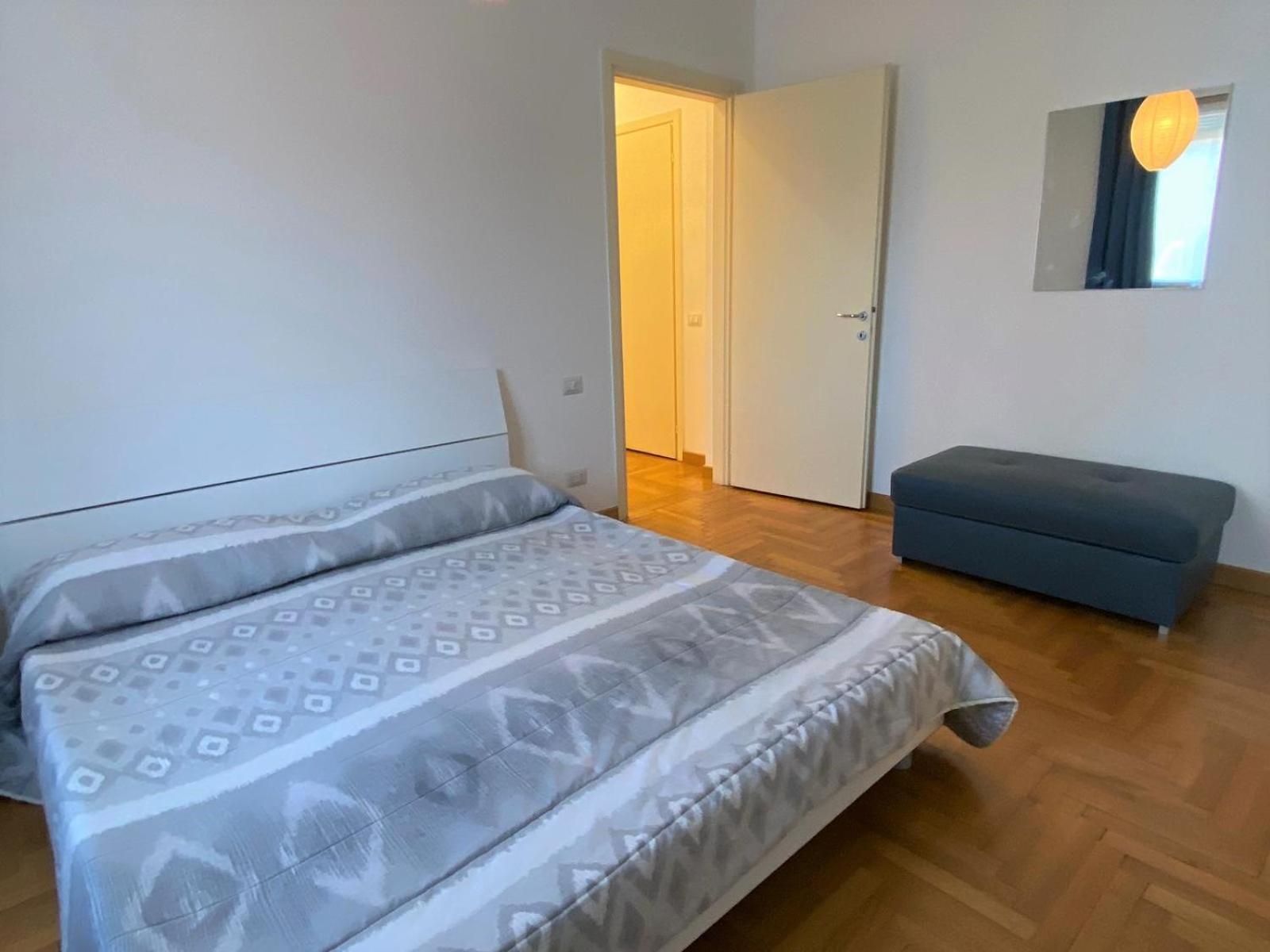 The Little Duck - Modern Apartment With Balcony Como Exteriör bild